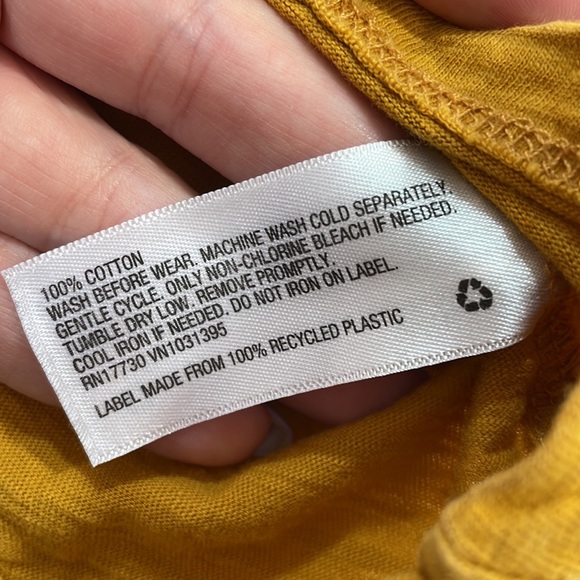 Universal Thread Yellow Basic SS T-Shirt - Picture 5 of 5